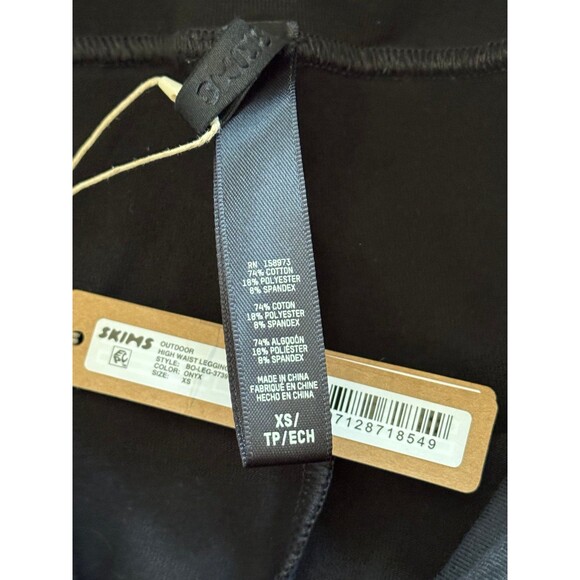 Skims Outdoor High Waist Leggings Onyx Size XS - Picture 8 of 8